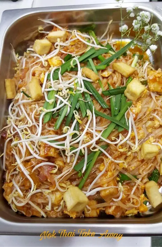Nok Thai Take Away Dulliken - noodles